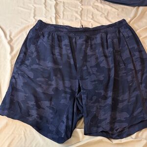 Lululemon Athletica rare Navy Camo Athletic Shorts pacebreaker linerless
